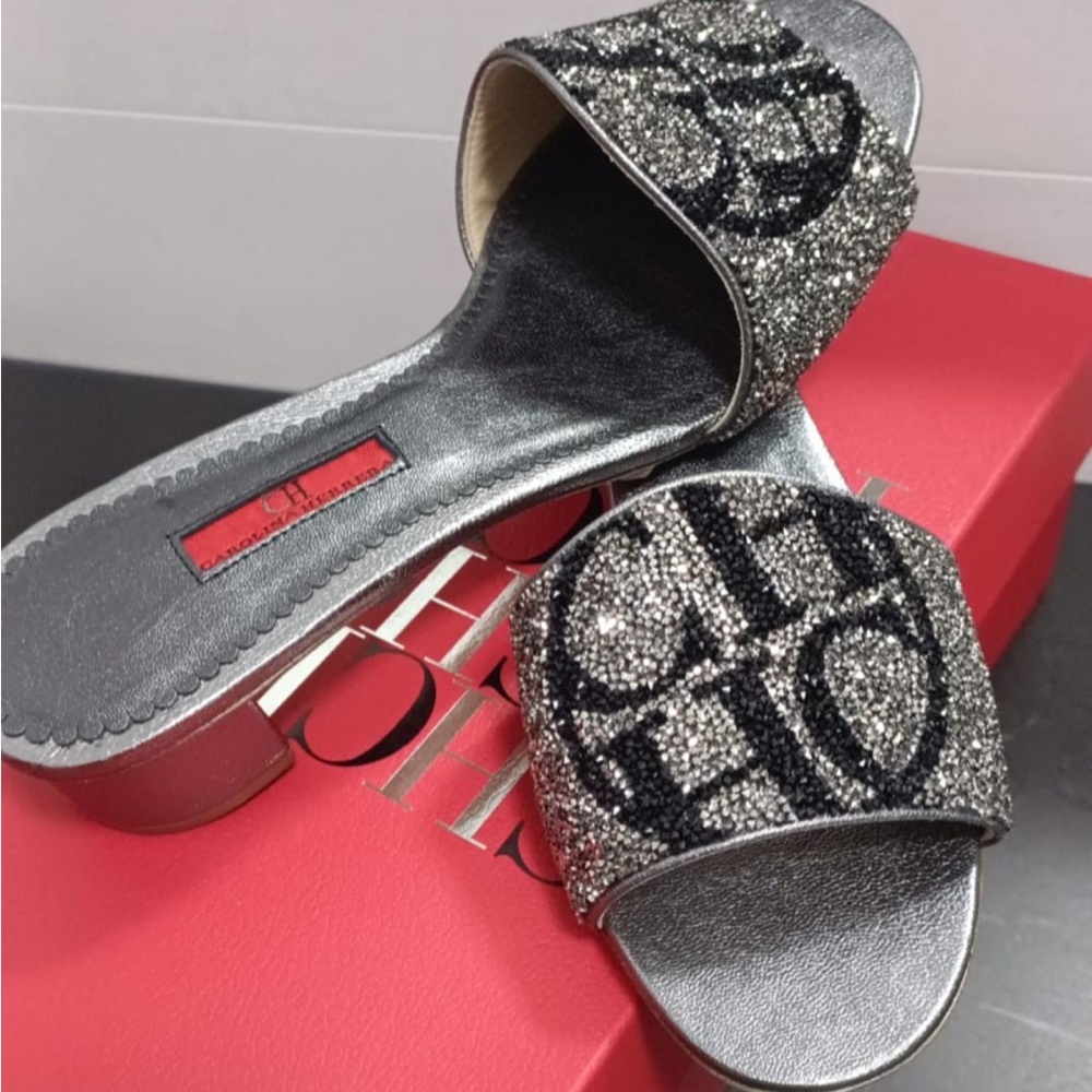 Like new CH Palas Sandals use one time